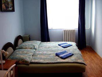 4 Hotel 3*